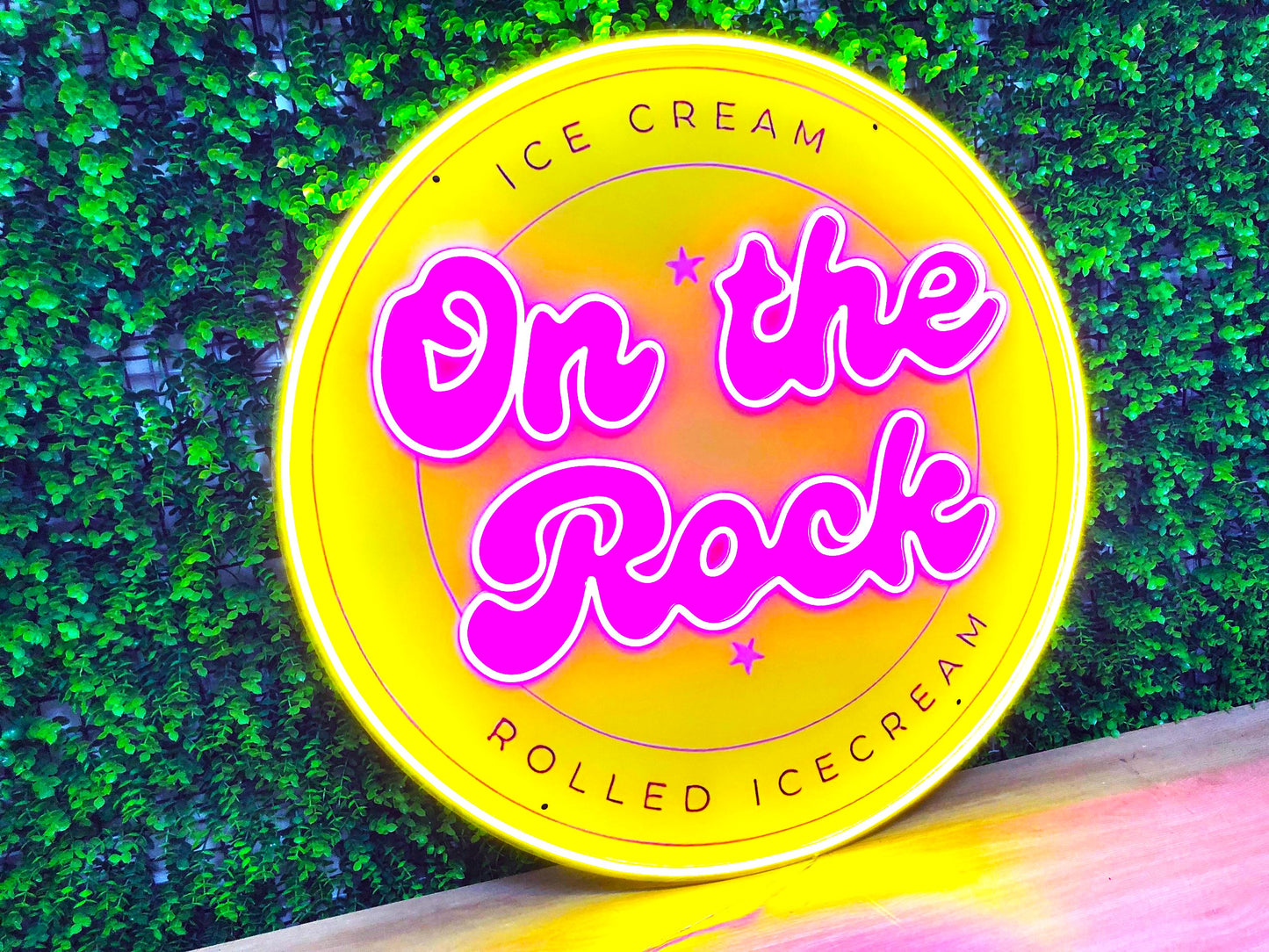 ON THE ROCK | LED Neon Sign